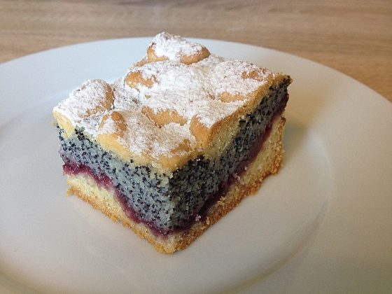leckerer mohnkuchen mit griess