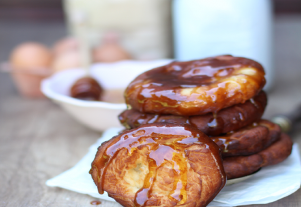 01COVER SY Ausgezogene Krapfen mit Honigsauce Honigbuch