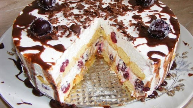 Torte Mit Kirschen