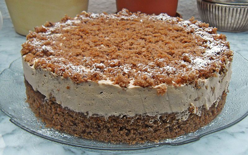 diese cappuccino krumeltorte kannst du mit unserem rezept einfach selber machen 800x500 1