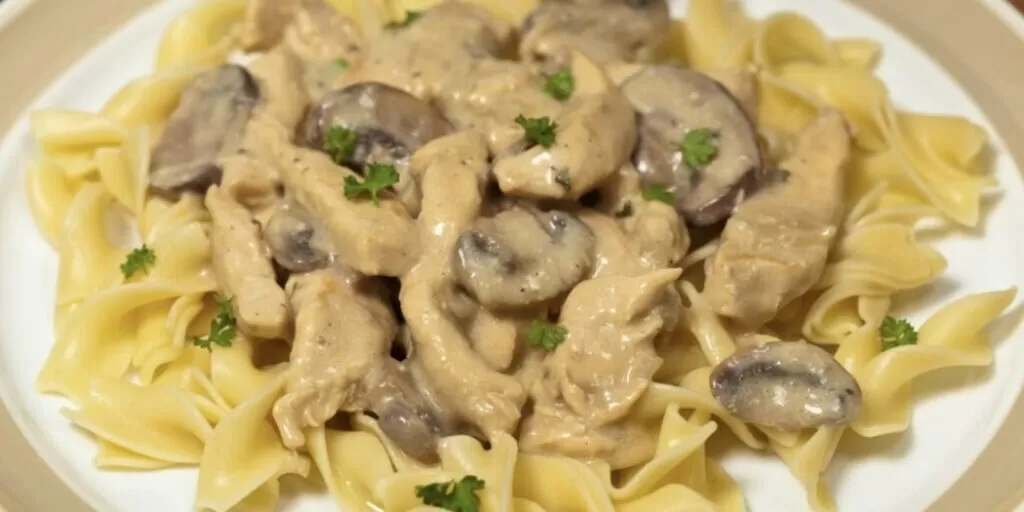 Fettuccine mit Hahnchenbrust Knoblauch und Pilzen