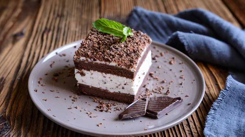 TE xXz6 SAfuiEJVrOBYLA