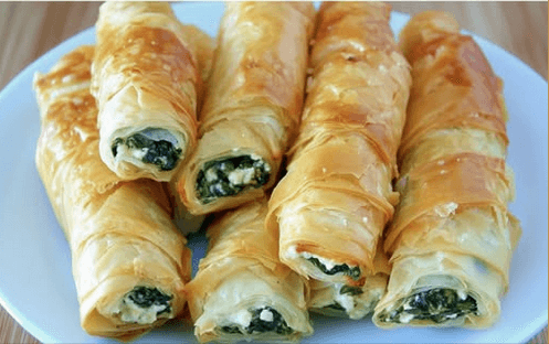 Ich mache das immer, wenn ich Spinat kaufe! Nur Mehl, Wasser, Öl und Spinat – so einfach!